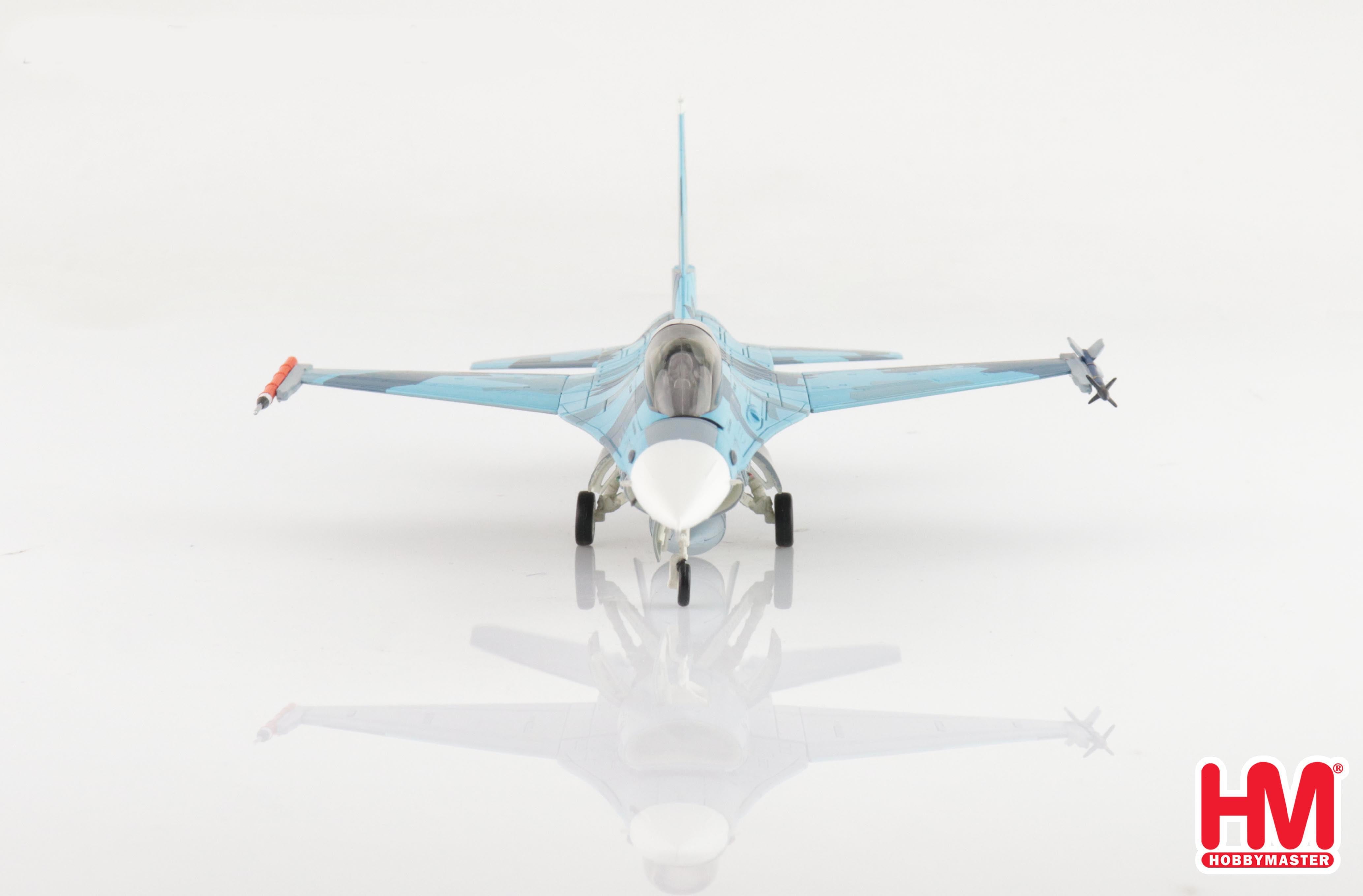 Front View Hobby Master F-16B Black 04 1:72 Scale Diecast Aircraf