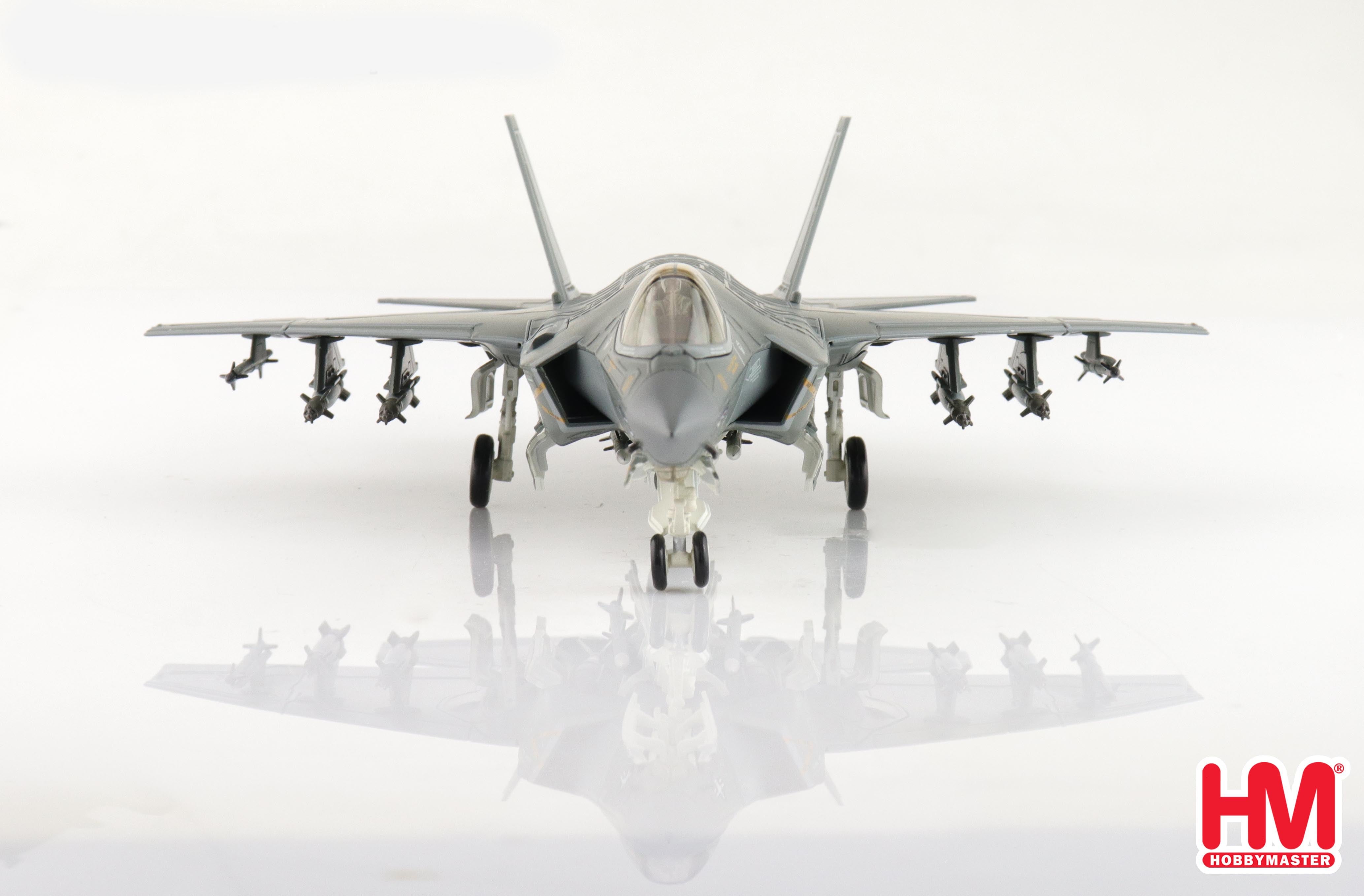 Hobby Master F-35C Lightning II VMFA-251 Front View