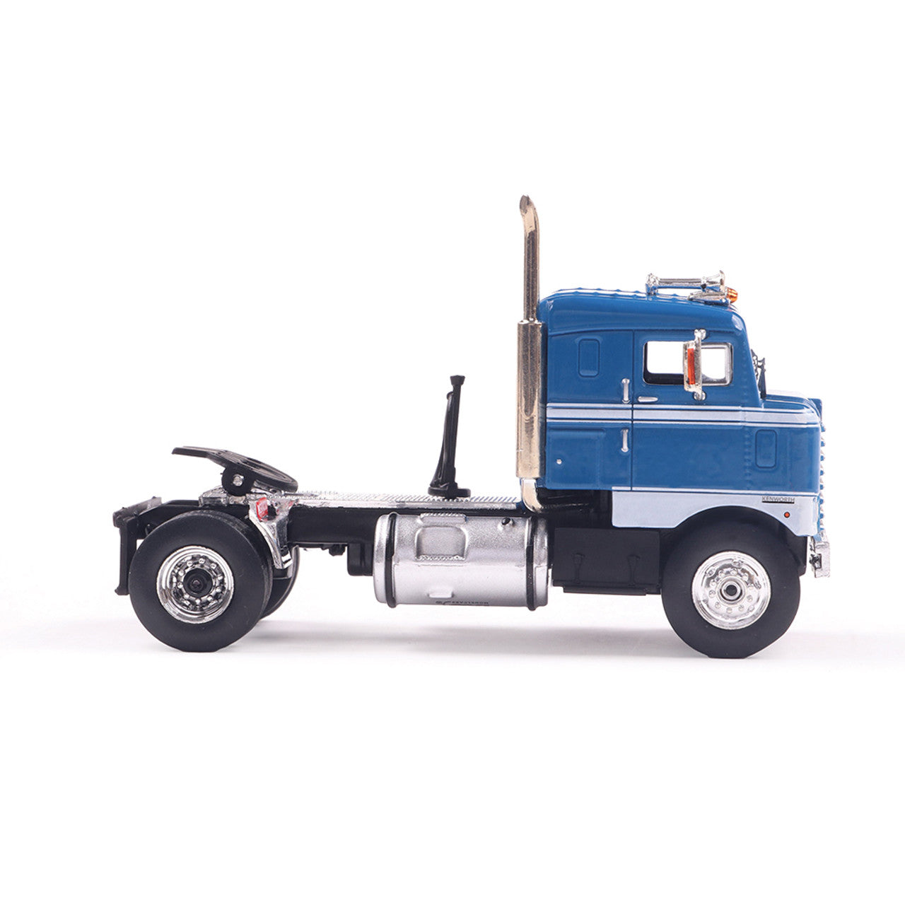 Right Side view of IXO Models 1:64 Kenworth Bullnose truck