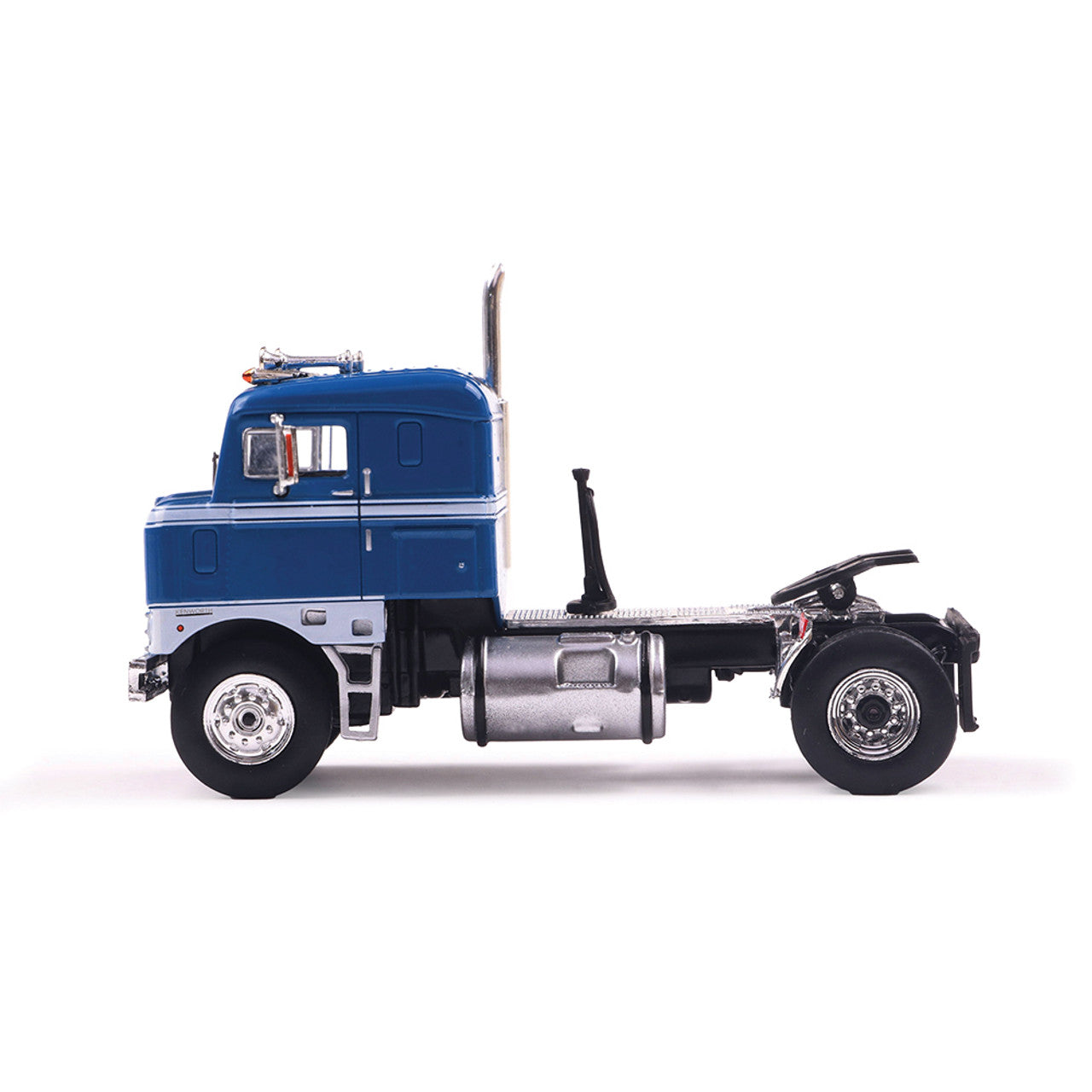 Left Side view of IXO Models 1:64 Kenworth Bullnose truck