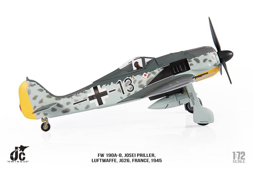 Focke-Wulf Fw 190A-8 JG26 “Black 13”, France 1945 1:72 Scale Diecast Model Right Side View