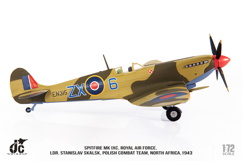 Supermarine Spitfire Mk IXc Royal Air Force Polish Combat Team North Africa 1943, 1:72 Scale Diecast Model Right Side View