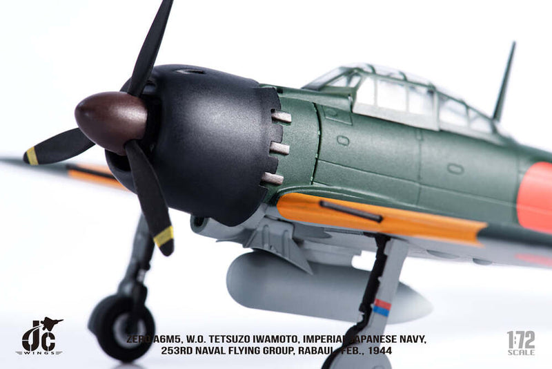 Mitsubishi A6M5 Zero Imperial Japanese Navy, 253rd Naval Flying Group, 1944 1:72 Scale Diecast Model Nose Close Up