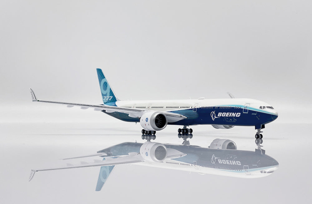 Boeing 777-9X House Livery “Folded Wingtip Version” (N779XX) 1:400 Scale Model Front Right View