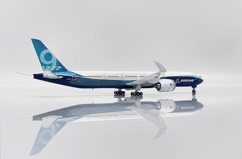 Boeing 777-9X House Livery “Folded Wingtip Version” (N779XX) 1:400 Scale Model Right Rear View