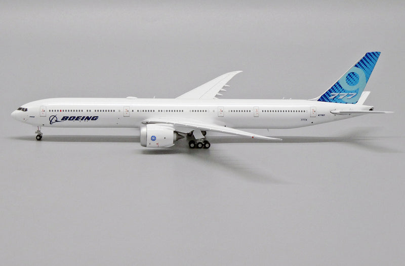 Boeing 777-9X House Livery (N779XY) 1:400 Scale Diecast Model Left Side View