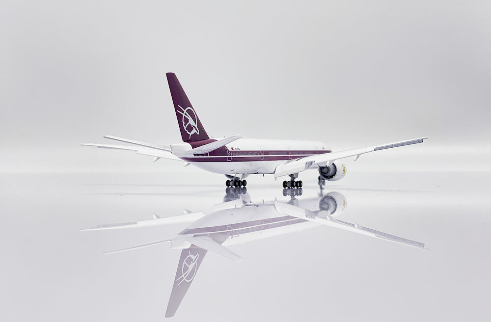 Boeing 777-300ER Qatar Airways “Retro Livery” (A7-BAC) Flaps Down, 1:400 Scale Diecast Model Right Rear View