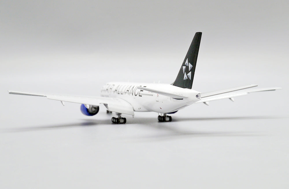 Boeing 777-200ER United Airlines “Star Alliance Livery” (N218UA) 1:400 Scale Diecast Model Rear Left View