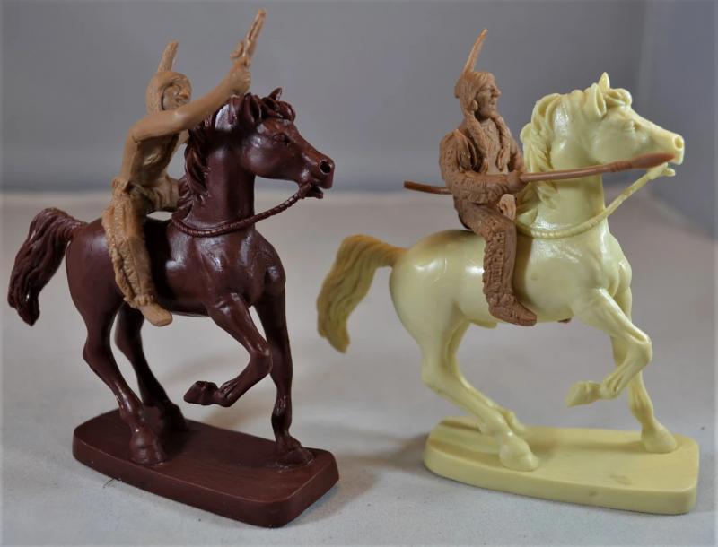 Mounted Plains Indian Warriors, 1/32 (54 mm) Scale Plastic Figures Close Up #2