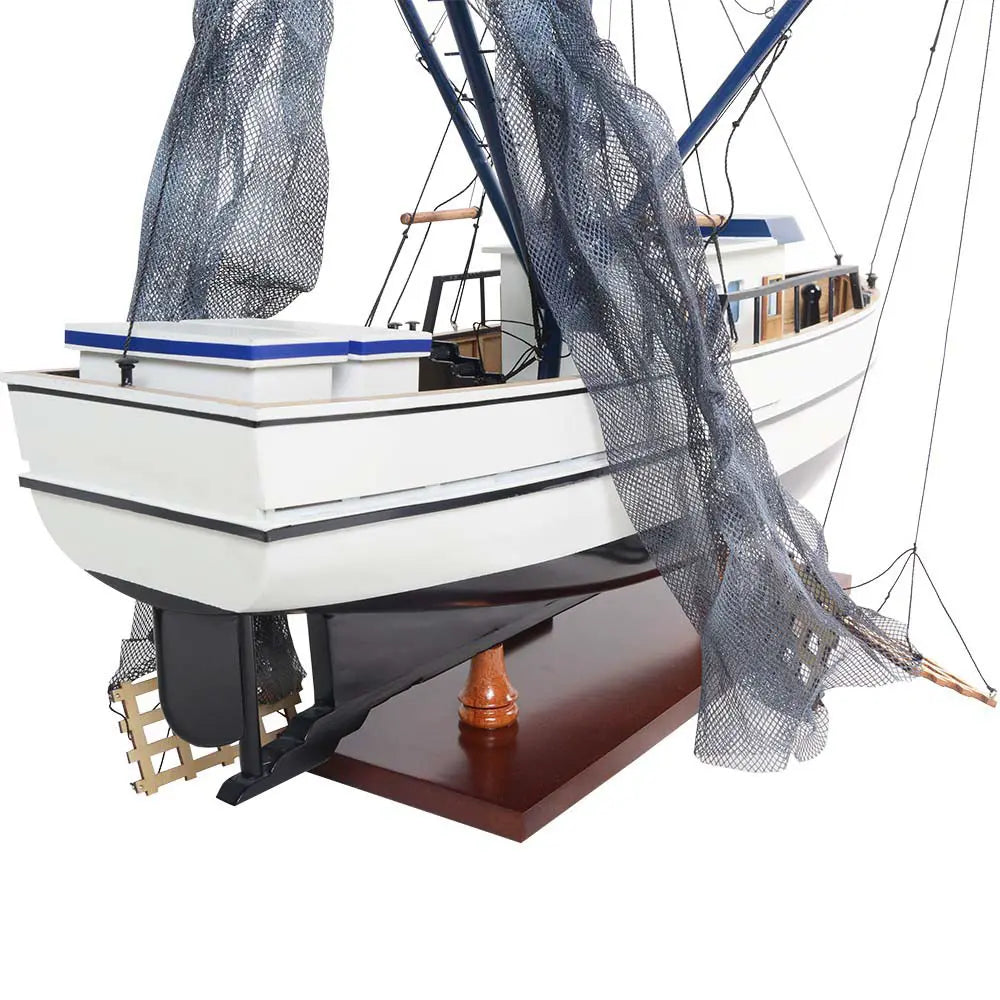 Old Modern Handicrafts Shrimp Boat wooden model – atarboard aft view