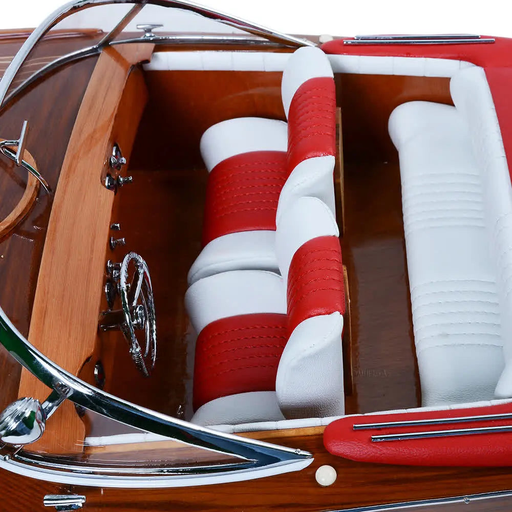 Old Modern Handicrafts Aquarama Exclusive Edition wooden speedboat model Cockpit Detail