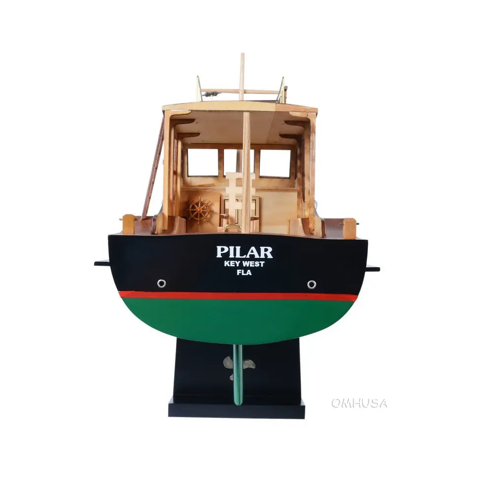 OMH Hemingway Pilar Fishing Boat 27.5-inch wooden model direct aft view