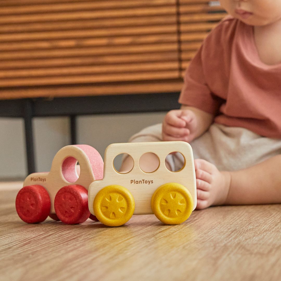 Timber Trail Bus made from PlanWood and rubberwood at Play 6