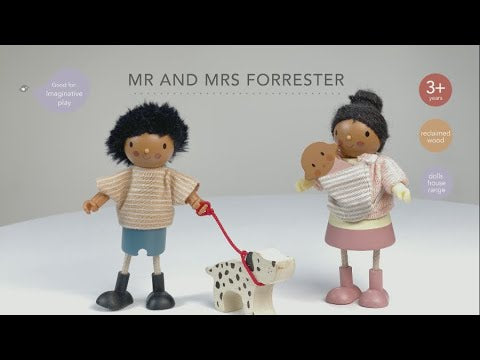 Mrs. Forrester and the Baby Wooden Figure Set Video