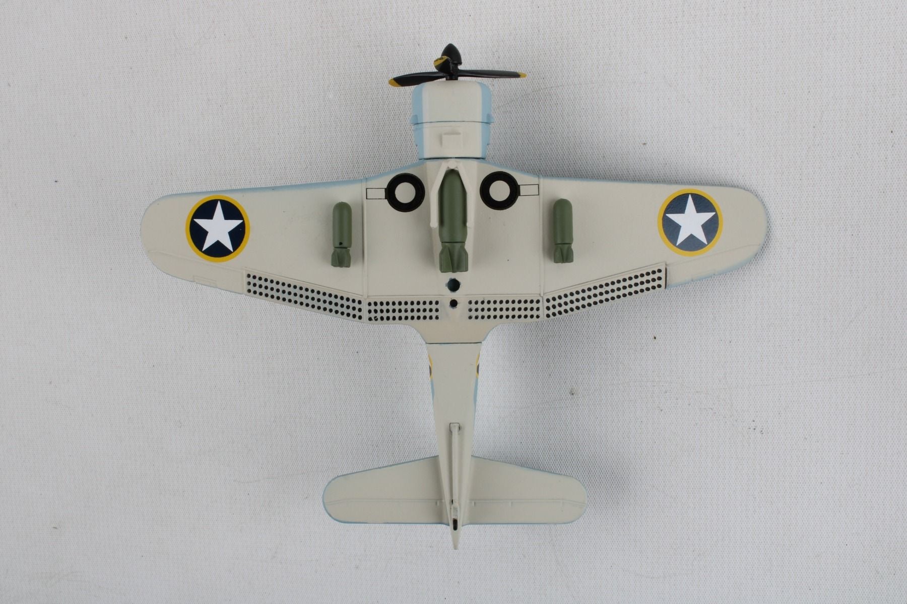 Douglas SBD-3 Dauntless US Navy 1/87 Scale Model Bottom View