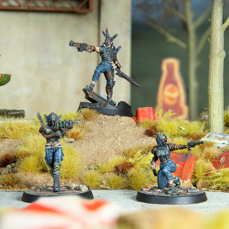 Fallout Wasteland Warfare Raiders Disciples Leaders Painted Miniatures Scene