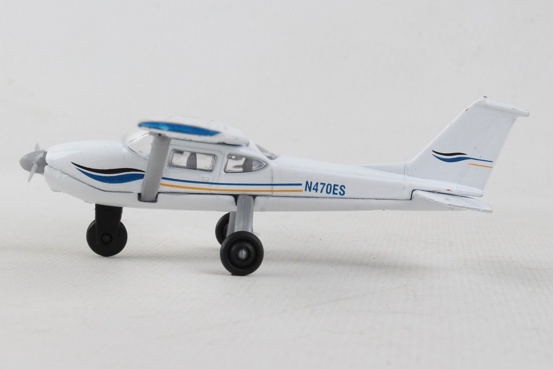 Cessna 172 Skyhawk Diecast Aircraft Toy Left Side View