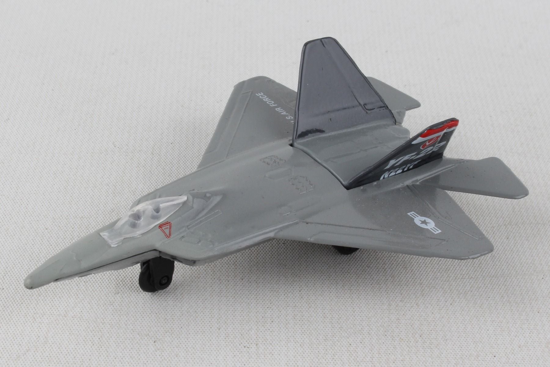 Daron | Lockheed Martin F-22 Raptor Diecast Aircraft Toy