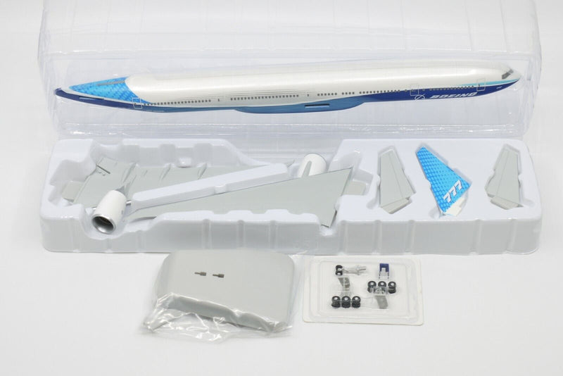 Boeing 777-300ER Boeing 2019 Livery w/Gear 1:200 Scale Model Contents