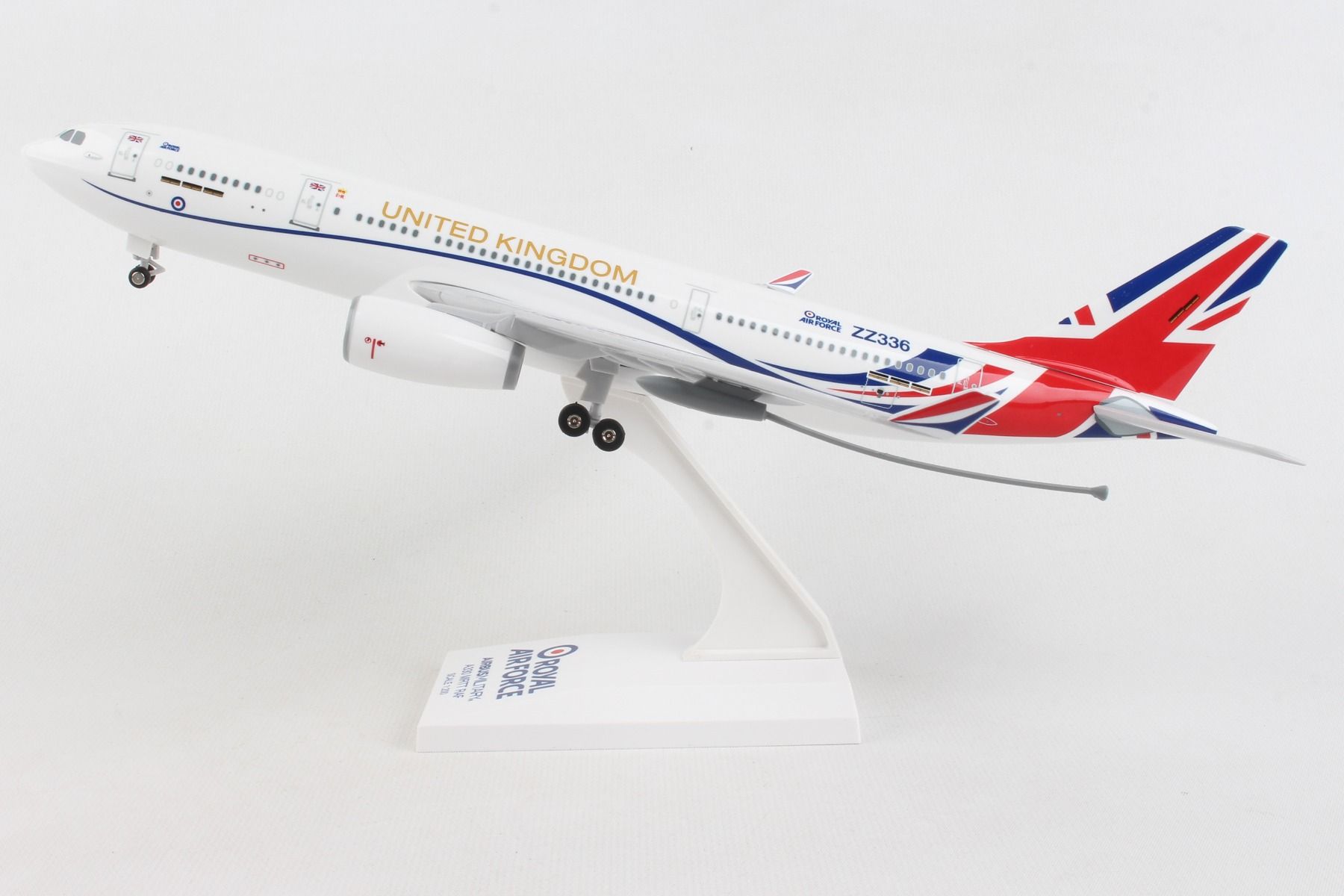 Airbus A330-200 MRTT Royal Air Force 1:200 Scale Model Left Side View