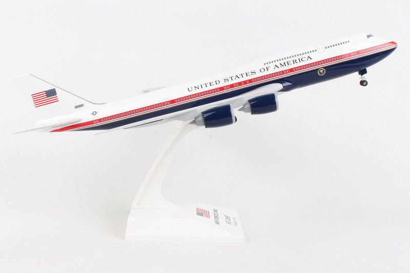 Boeing 747-8I Air Force One 1:200 Scale Model Right Side View