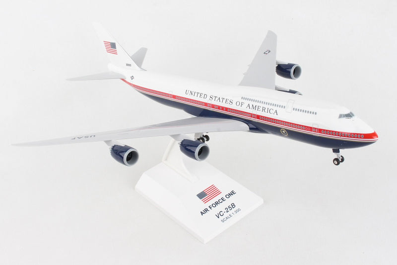 Boeing 747-8I Air Force One 1:200 Scale Model Right Front View