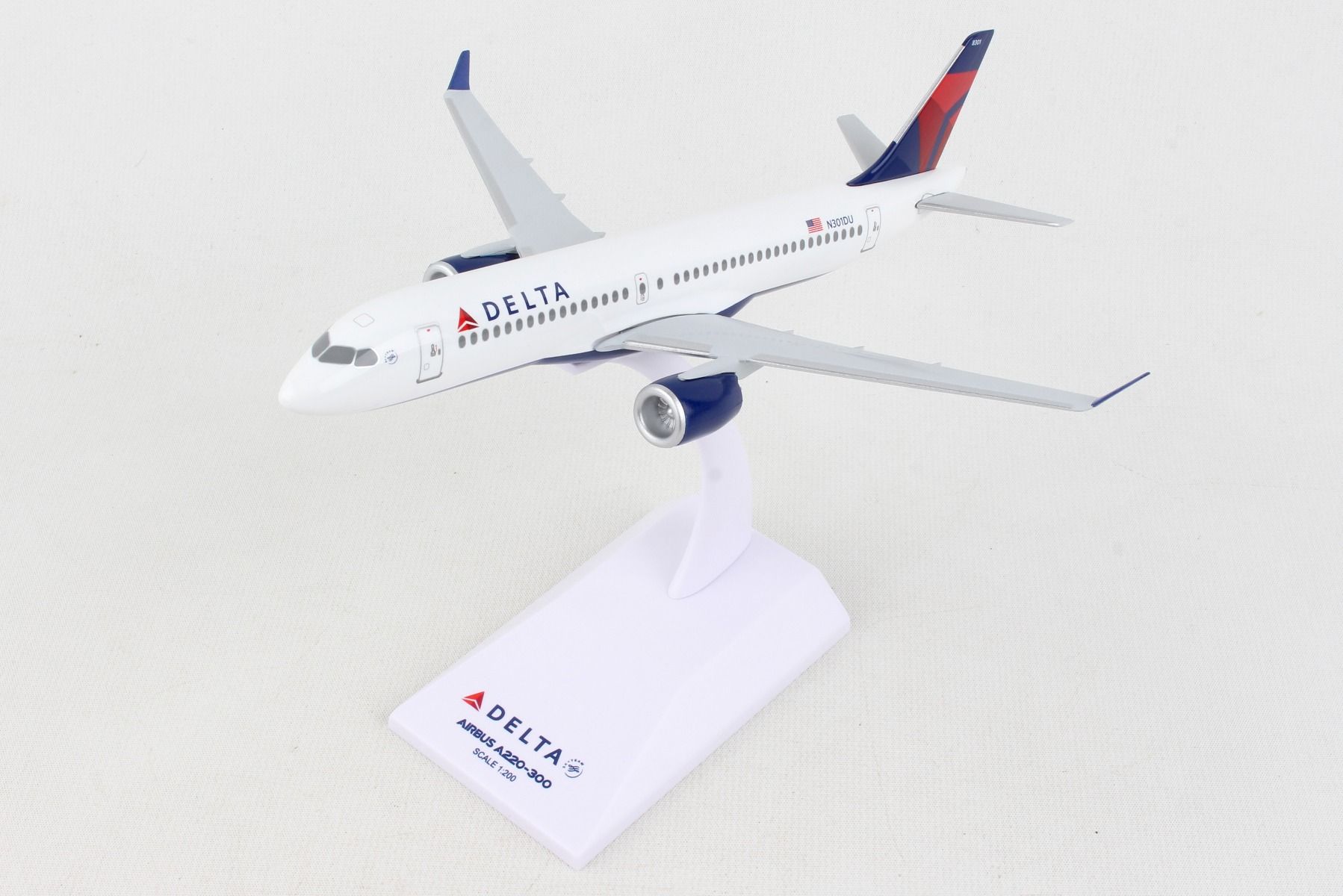 Airbus A220-300 Delta Airlines (N301DU) 1:200 Scale Model