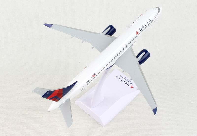 Airbus A220-300 Delta Airlines (N301DU) 1:200 Scale Model Right Rear Top View