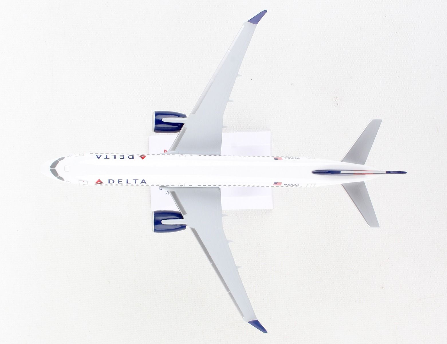 Airbus A220-300 Delta Airlines (N301DU) 1:200 Scale Model Top View