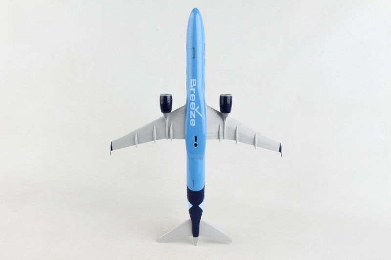 Embraer E195 Breeze Airways 1:100 Scale Model