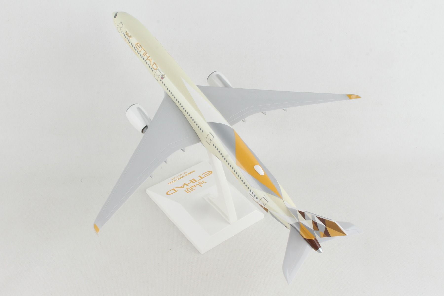 Airbus A350-1000 Etihad Airways 1:200 Scale Model Left Rear View