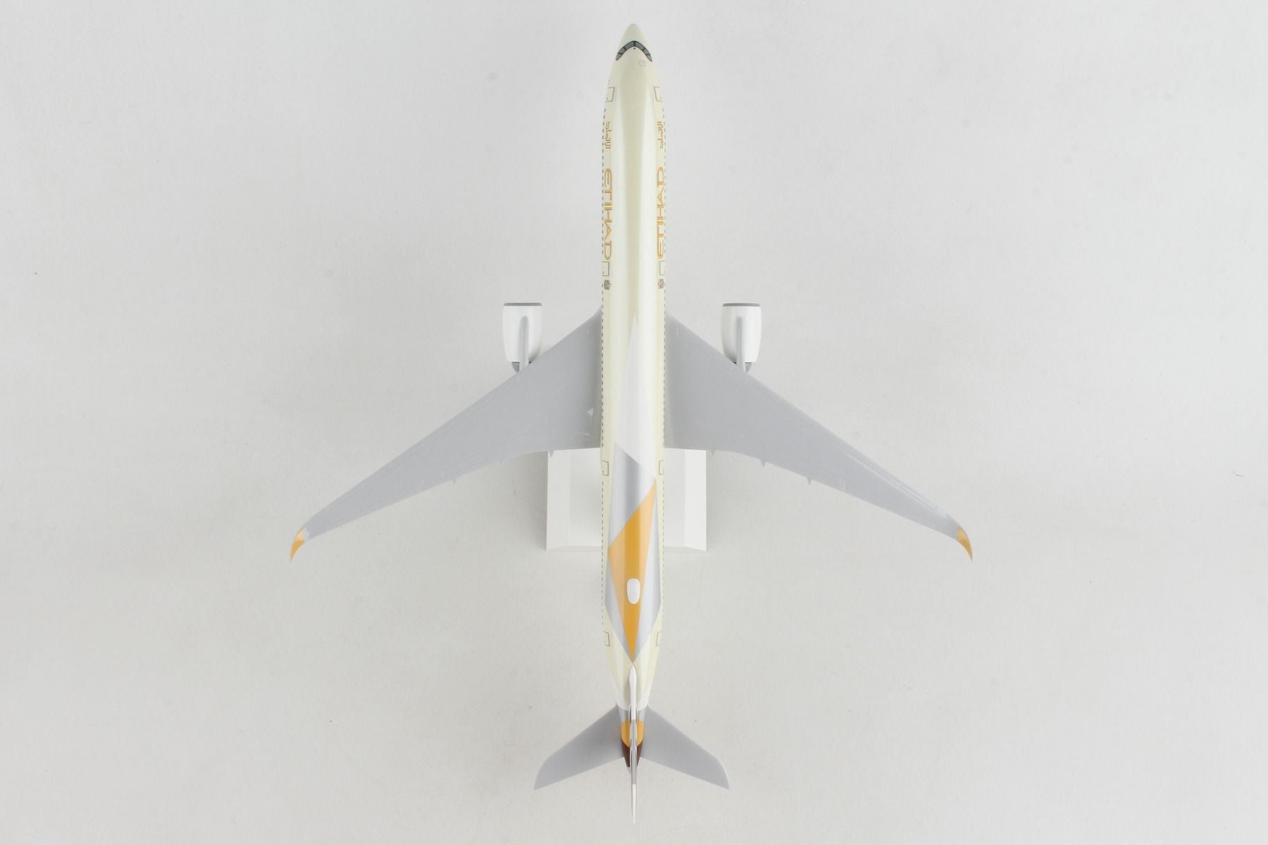 Airbus A350-1000 Etihad Airways 1:200 Scale Model Top View