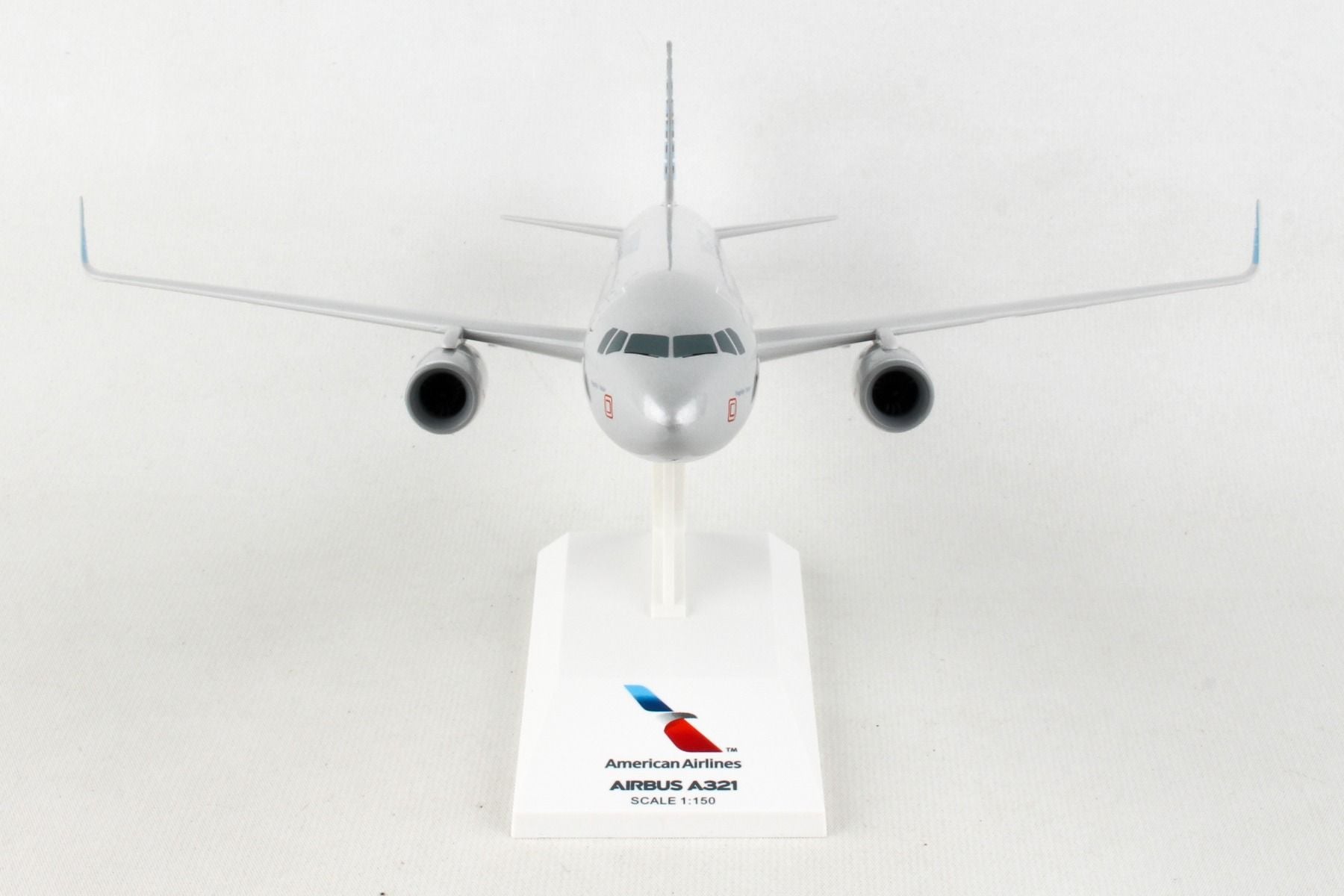 Airbus A321-200 American Airlines “Medal of Honor” (N167AN) 1:150 Scale Model Front View