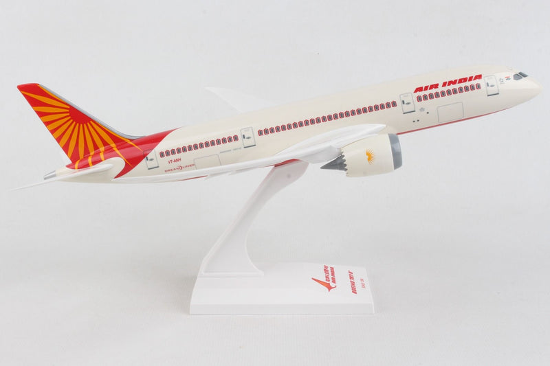 Boeing 787-8 Dreamliner Air India (VT-ANH) 1:200 Scale Model right Side View