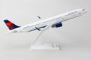 Airbus A321-200 Delta Air Lines (N301DN) 1:150 Scale Model Right Side View