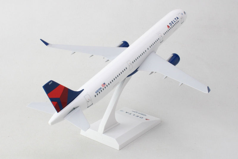 Airbus A321-200 Delta Air Lines (N301DN) 1:150 Scale Model Right Rear View