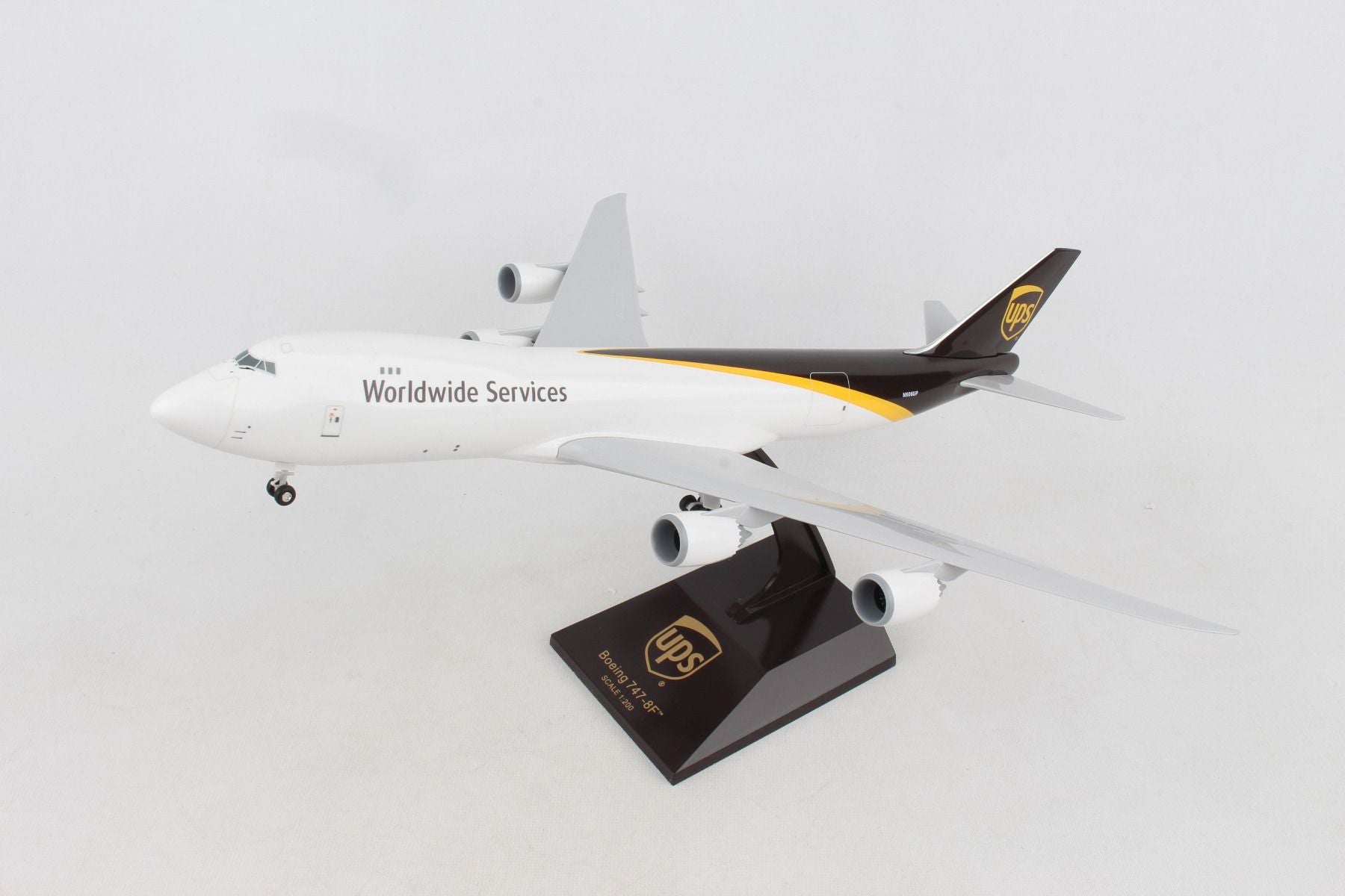 Boeing 747-8F UPS 1:200 Scale Model