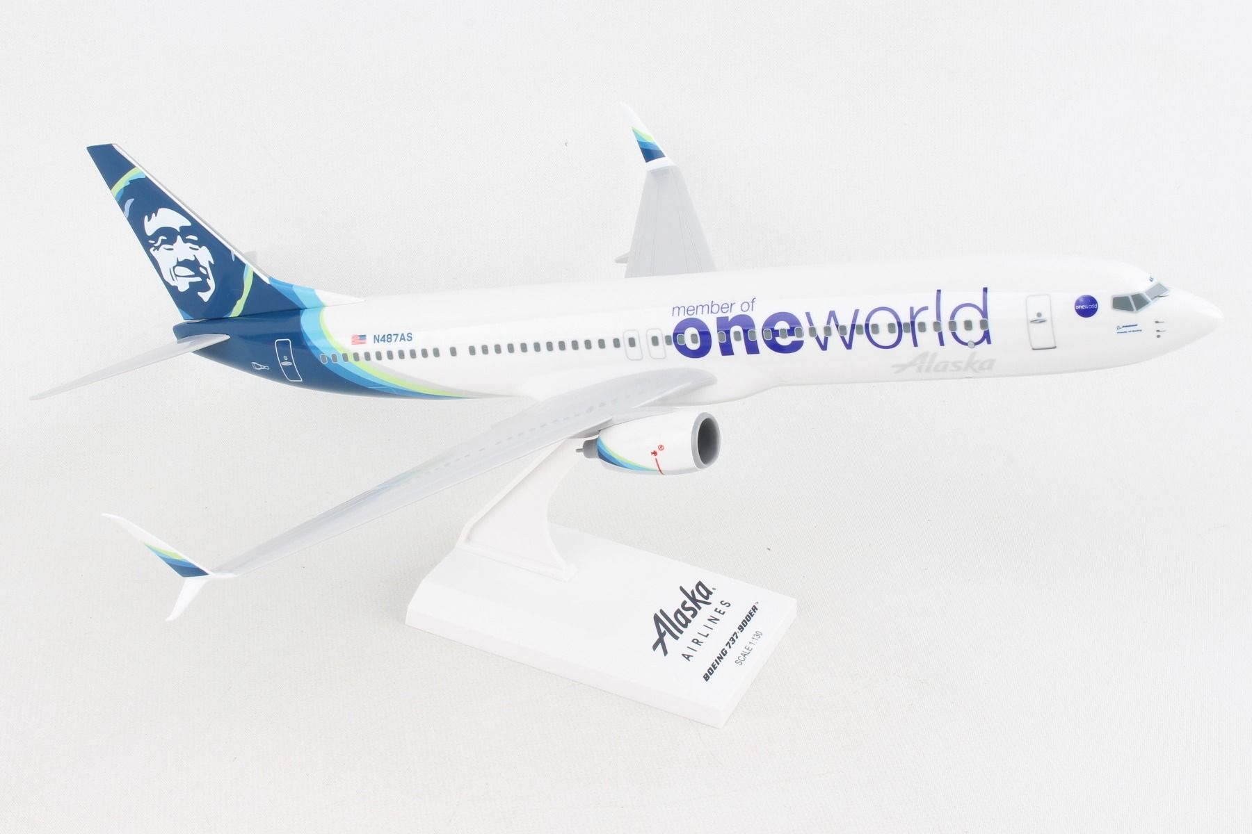 SkyMarks Boeing 737-900 Alaska Airlines “One World” (N487AS) 1:130 Scale Model Right Front View