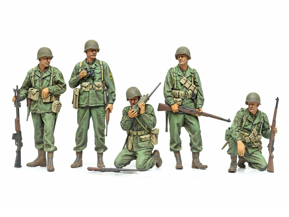Professionally painted 1/35 US Infantry Scout figures in realistic combat poses.