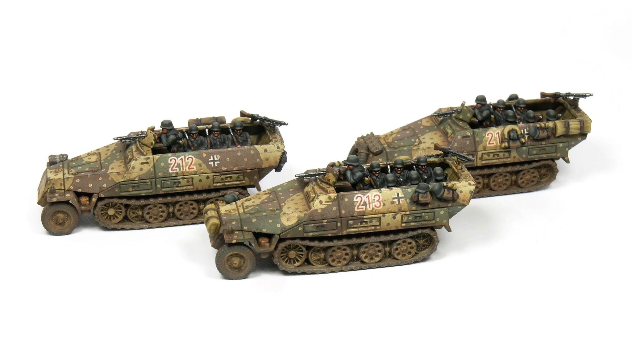 3 Painted Victrix Ltd Hanomag Sd.Kfz.251/D 12mm Scale WWII Historical Miniatures