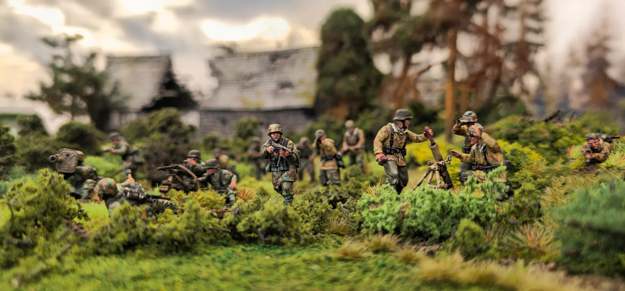 Victrix Ltd Late War German Infantry & Heavy Weapons 28mm scale WWII miniatures set assault scene