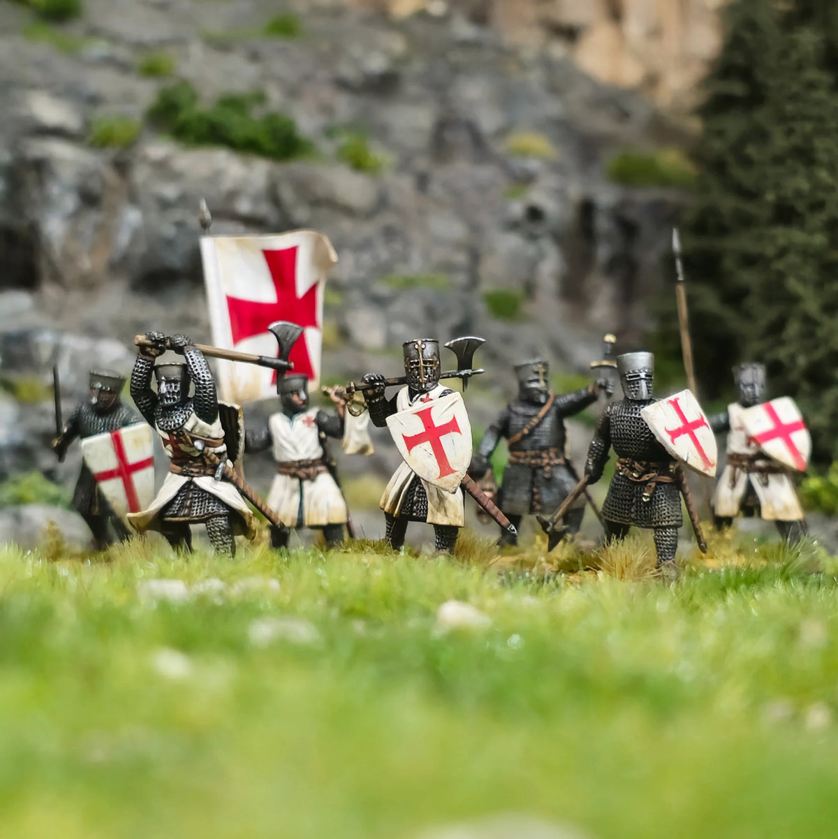 Painted Victrix 28mm Templar and Crusader foot knights in combat poses