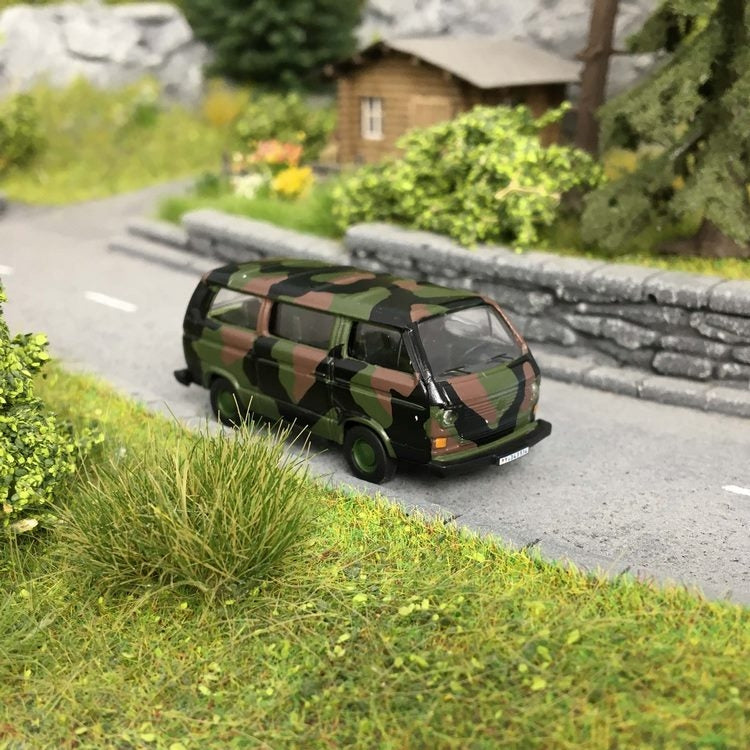 Volkswagen Type 2 T3 Bus Bundeswehr (Camouflage), 1:87 Scale Diecast Model Diorama