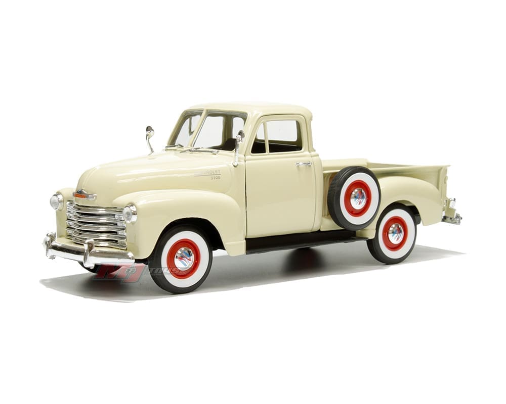 Welly 1/24 scale 1953 Chevrolet 3100 pick up truck in cream 