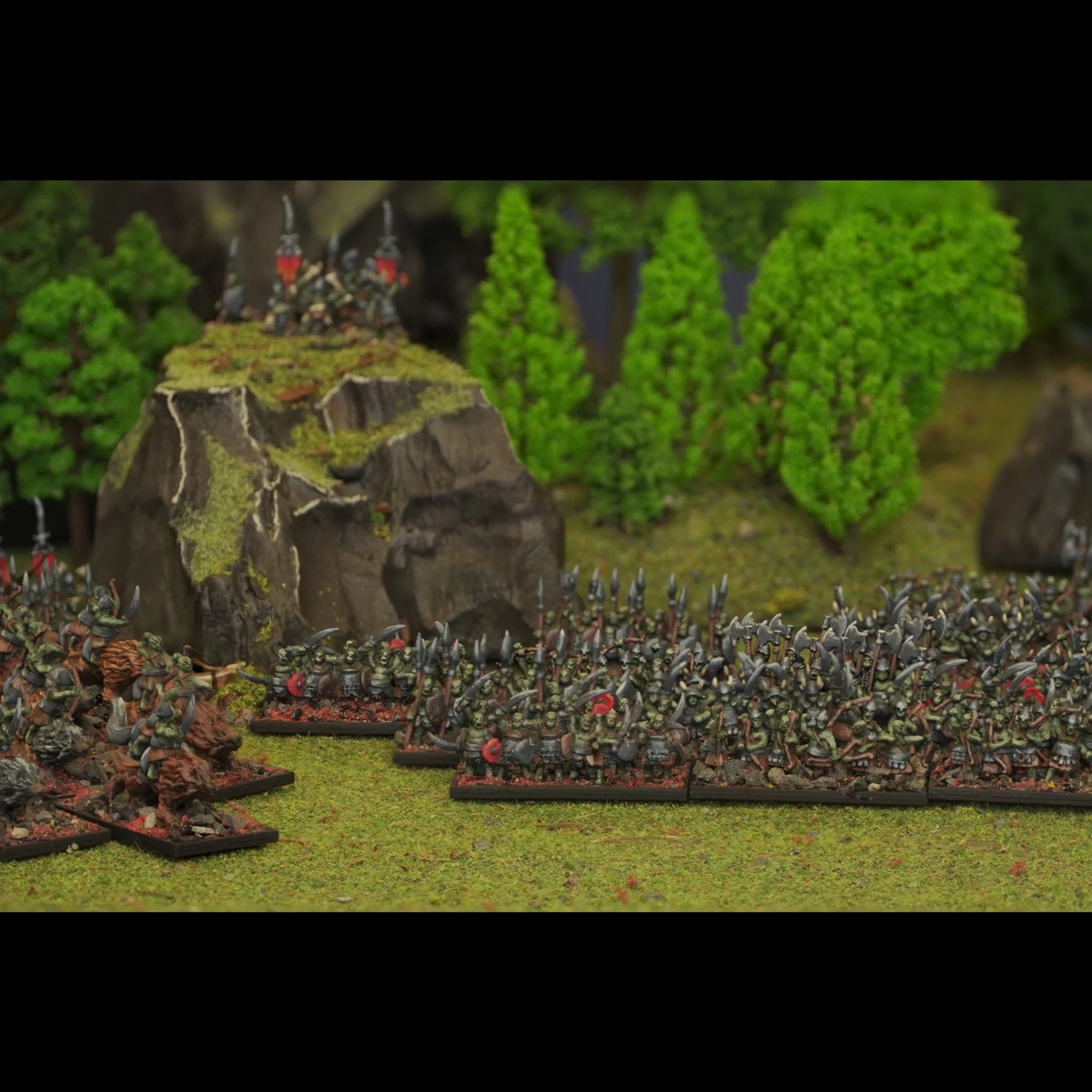 Wargames Atlantic 10mm Classic Fantasy Battles Orc Horde (Plastic Miniatures)