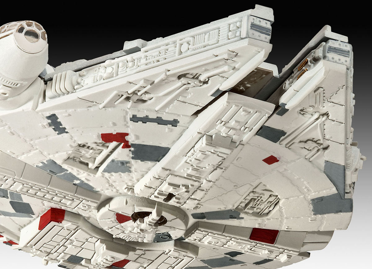 Star Wars Millennium Falcon 1/241 Scale Model Kit