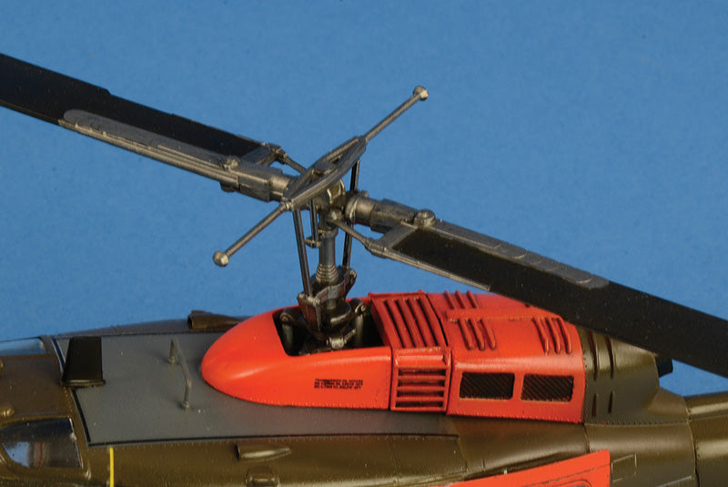 Bell UH-1D Iroquois 1/48 Scale Model Kit Rotor Detail