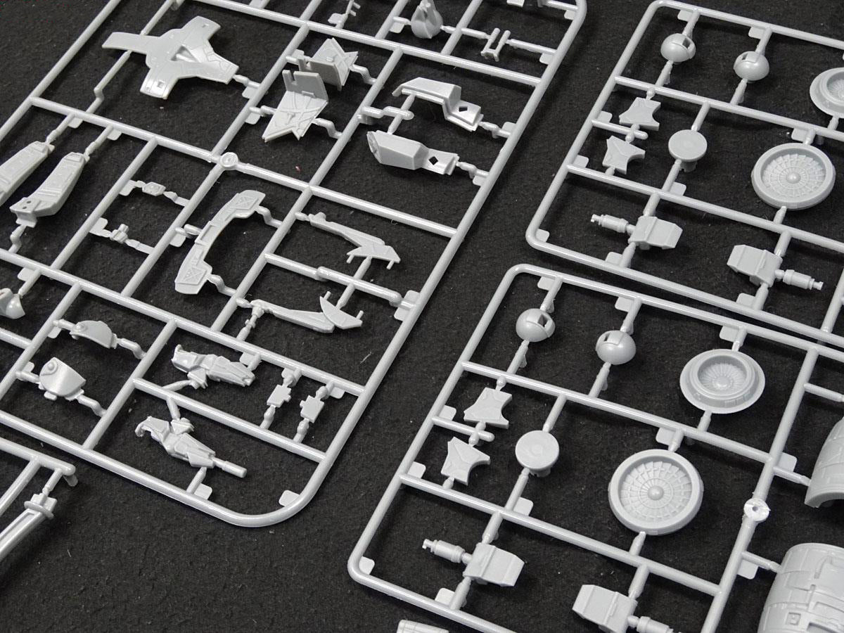 Terminator 2 Aerial Hunter Killer 1/32 Scale Model Kit Parts Frames