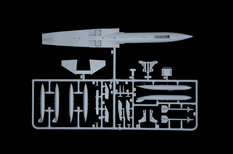 Northrop Grumman F-5F Tiger II 1/72 Scale Model Kit Frame 1