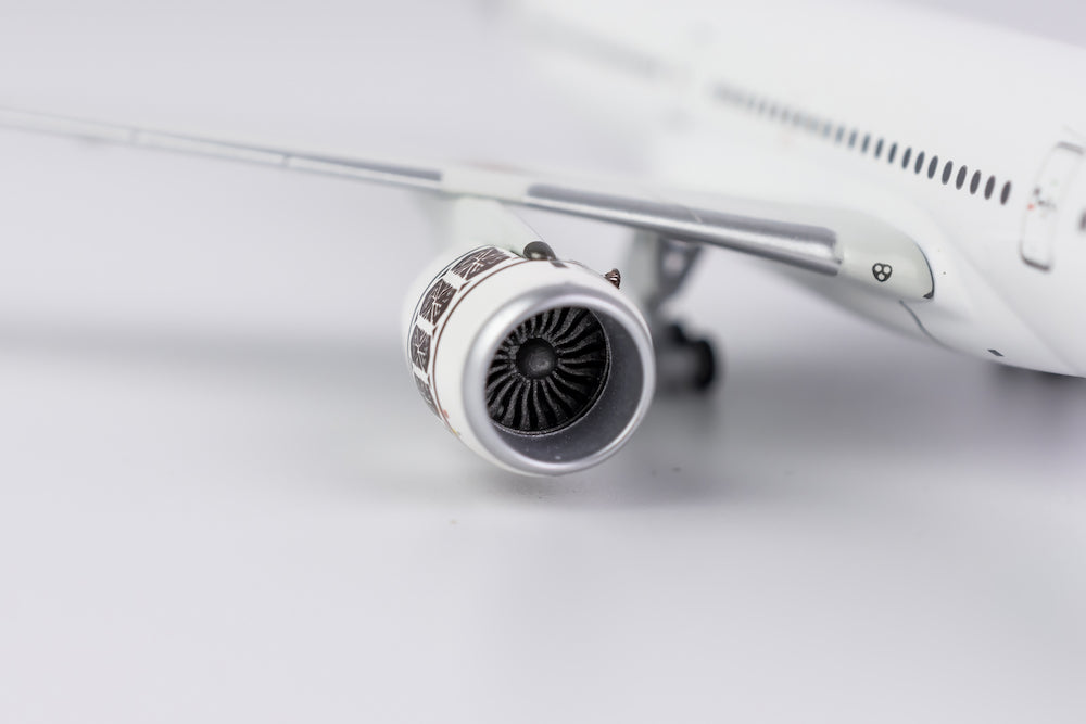 Airbus A350-900 Fiji Airways (DQ-FAI) 1:400 Scale Model Engine Detail